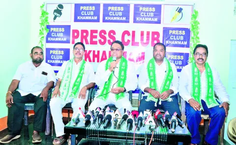 ఎస్సీ, ఎస్టీ, బీసీల ఐక్యత అవసరం