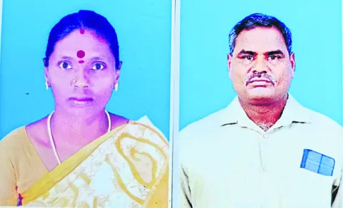 బైక్ను ఢీకొన్న జేసీబీ