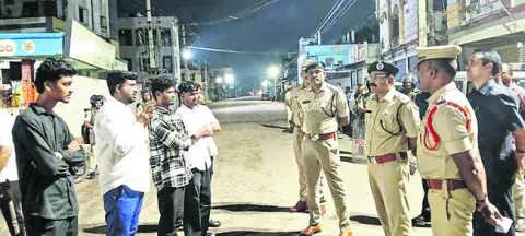 నేరస్తులపై బహిష్కరణ వేటు