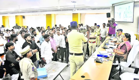 మద్యం షాపుల కేటాయింపునకు లక్కీడ్రా