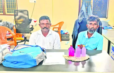 ఏసీబీ వలలో ఆర్‌ఐ, సచివాలయ సెక్ర టరీ