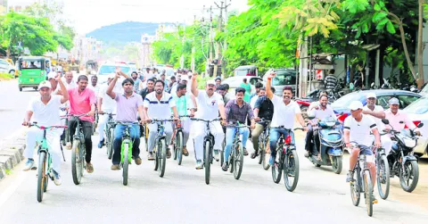 అమరుల త్యాగాలు చిరస్మరణీయం 