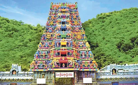 Tenders again for recruitment of security personnel for 7 major temples: ap