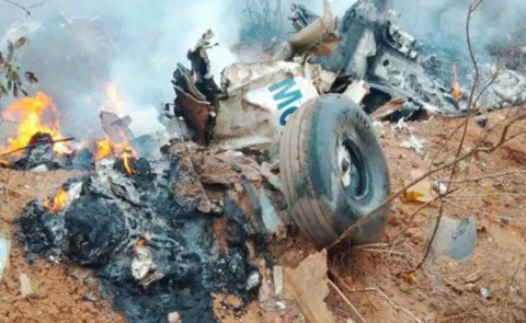 Plane crashes in Kenyan