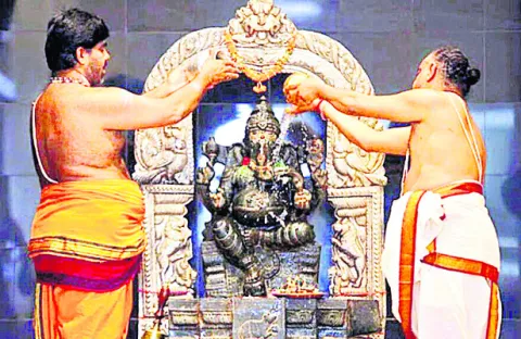 అర్చకుల డిమాండ్లివే