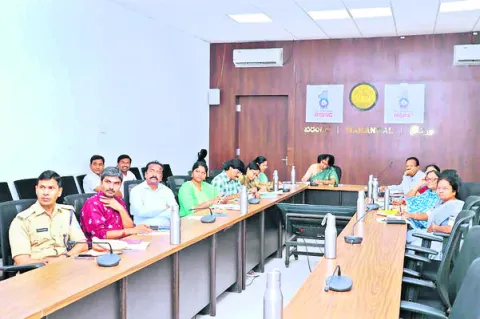 పంట నష్టం వాటిల్లకుండా జాగ్రత్తలు పాటించాలి