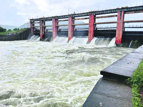 గరిష్ట స్థాయికి మేహాద్రి నీటిమట్టం