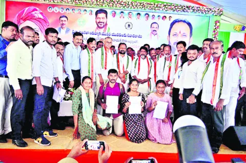 జాబ్మేళాలకు స్పందన