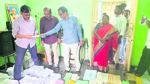 పన్నుల వసూళ్లు వేగవంతం చేయాలి