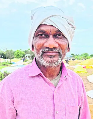 పోచంపల్లిలో శిక్షణ కార్మికులు
