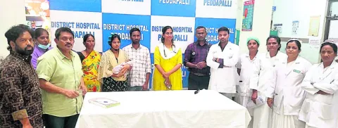 పసిబిడ్డకు ఊపిరి పోశారు