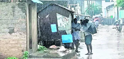 విచ్చలవిడిగా మద్యం విక్రయాలు