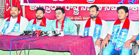 పోలవరం నిర్వాసితులకు ఆర్ అండ్ ఆర్ ప్యాకేజీ ఇవ్వాలి