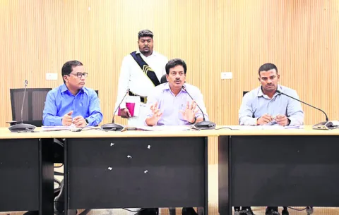 బ్యాంకు గ్యారంటీ ఇచ్చిన మిల్లర్లకే ధాన్యం 