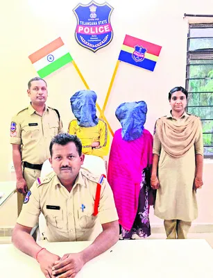 చోరీకి పాల్పడ్డ ఇద్దరి అరెస్టు