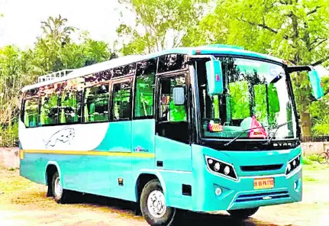 220 మినీ ఏసీ బస్సులు