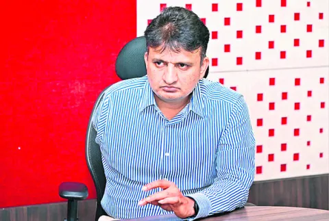 ఆస్తి ,ప్రాణ నష్టం లేకుండా బయటపడ్డాం