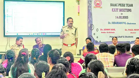 సైబర్ నేరాలపై అవగాహన