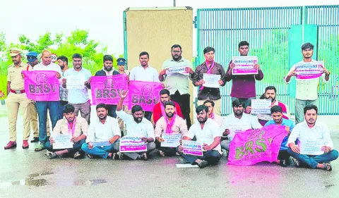 విద్యాభివృద్ధిలో ప్రభుత్వం విఫలం 