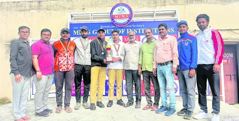 ఆల్ ఇండియా యూనివర్సిటీ పోటీలకు ఎంపిక