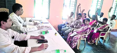 నెగ్గిన అవిశ్వాసం