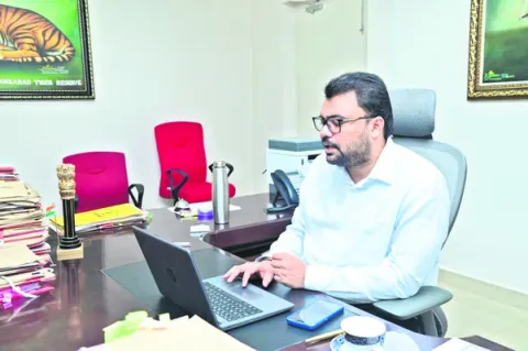 అధికారులు అప్రమత్తంగా ఉండాలి