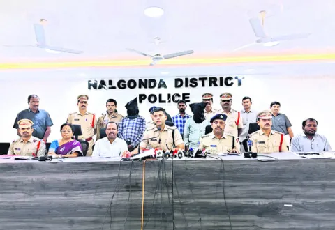 అక్రమ దత్తత నుంచి శిశువులకు విముక్తి