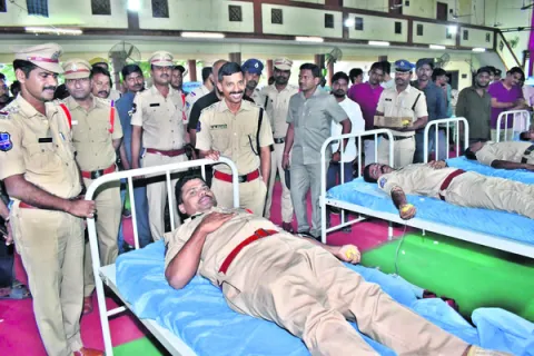రక్తదానం.. ప్రాణదానం 