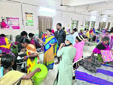 జిల్లా ఆస్పత్రిలోవైద్యసేవలపై ఆరా 