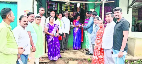 వైద్య కళాశాలల ప్రైవేటీకరణను అడ్డుకోవాలి