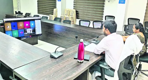 విద్యార్థుల ఆరోగ్య భద్రత ప్రధానం