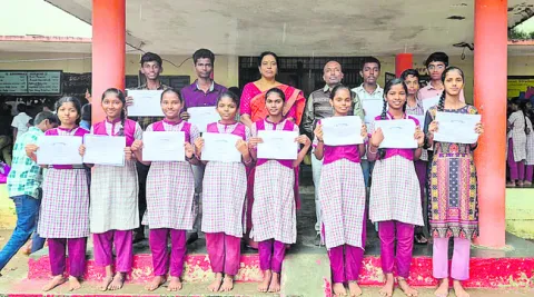 విద్యార్థులకు ఐఐటీ మద్రాస్ సర్టిఫికెట్లు