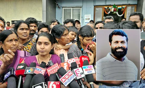 Car Driver Kanchipalli Srinivas incident In Amalapuram