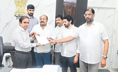 BRS leaders file complaint against Revanth Reddy to Chief Electoral Officer