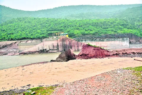 అన్నమయ్యా...ఇదేందయ్యా..! 