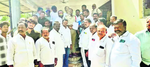 అవిశ్వాసంపై టీడీపీ కుట్ర 