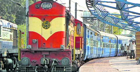 అరకుకు ప్రత్యేక రైళ్లు 