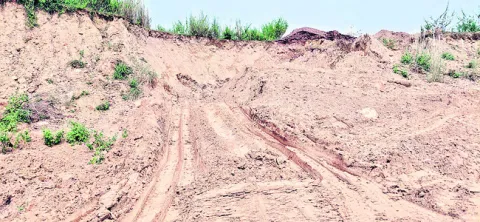 దసరా సెలవుల్లో దందా!