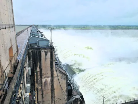 ఎస్సారెస్పీలోకి 800 టీఎంసీల వరద