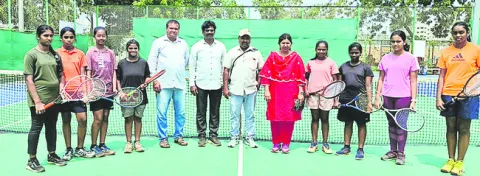 ఉత్సాహంగా ఎస్‌జీఎఫ్‌ఐ టెన్నిస్‌ క్రీడాకారుల ఎంపికలు 