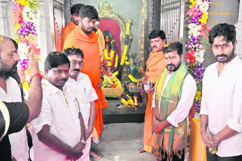 పులకి