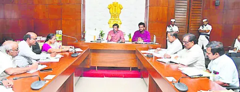 ప్రణాళికాబద్ధంగా ధాన్యం సేకరణకు ఏర్పాట్లు 