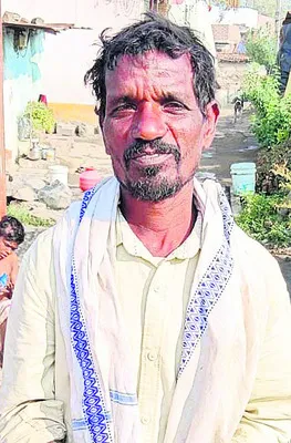 వాగుకు చేపలకు వేటకు వెళ్లి ఒకరు..