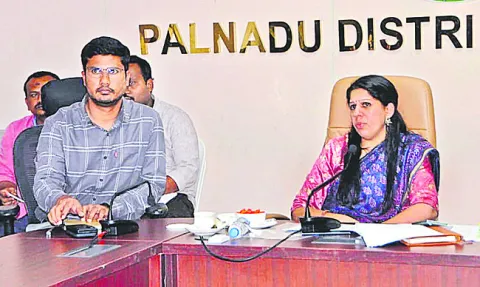 ఆరున స్వచ్ఛ ఆంధ్ర అవార్డుల ప్రదానం 