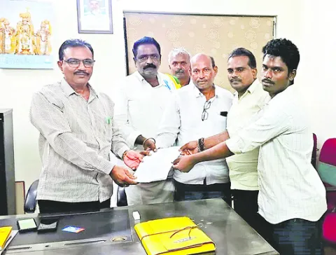 ఎన్‌సీడీసీ రుణాల మంజూరులో భారీ అవినీతి 