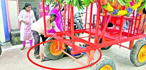 దసరా ఉత్సవాల్లో అపశ్రుతి