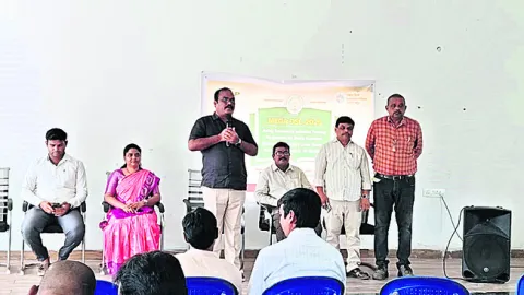 బోధన మెలకువలపై శిక్షణ
