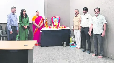 గాంధీ