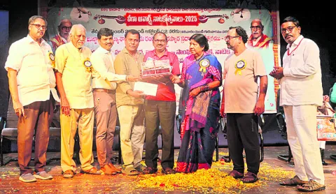 ఉత్తమ పద్యనాటకం ‘ఆదికవి నన్నయభట్టు’ 