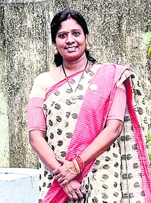  టీచర్ల కొరత ఉన్నప్పుడు..
